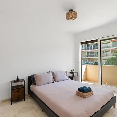 Daire La Pinede Centre Juan Les Pins, 100m Des Plages *